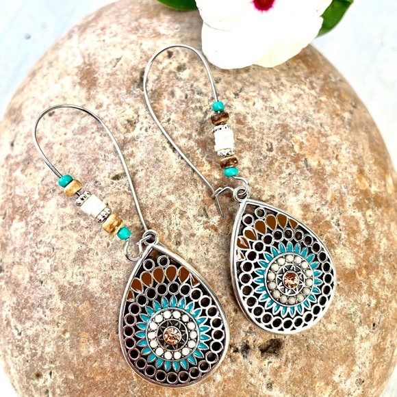 $8 EMERY ROSE DROPS - Picture 4 of 9